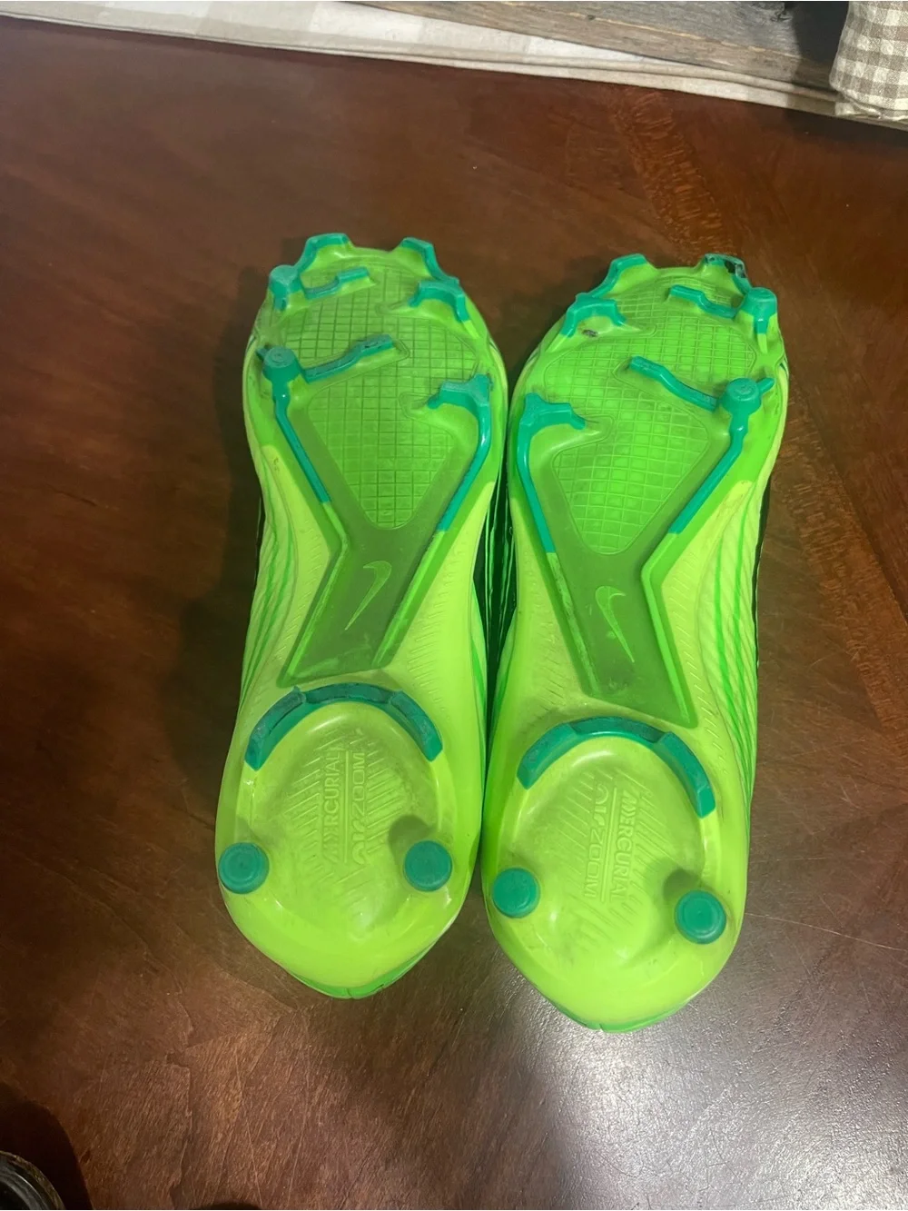 Nike Zoom Mercurial Vapor FJ7200-300  Green Soccer Cleats
